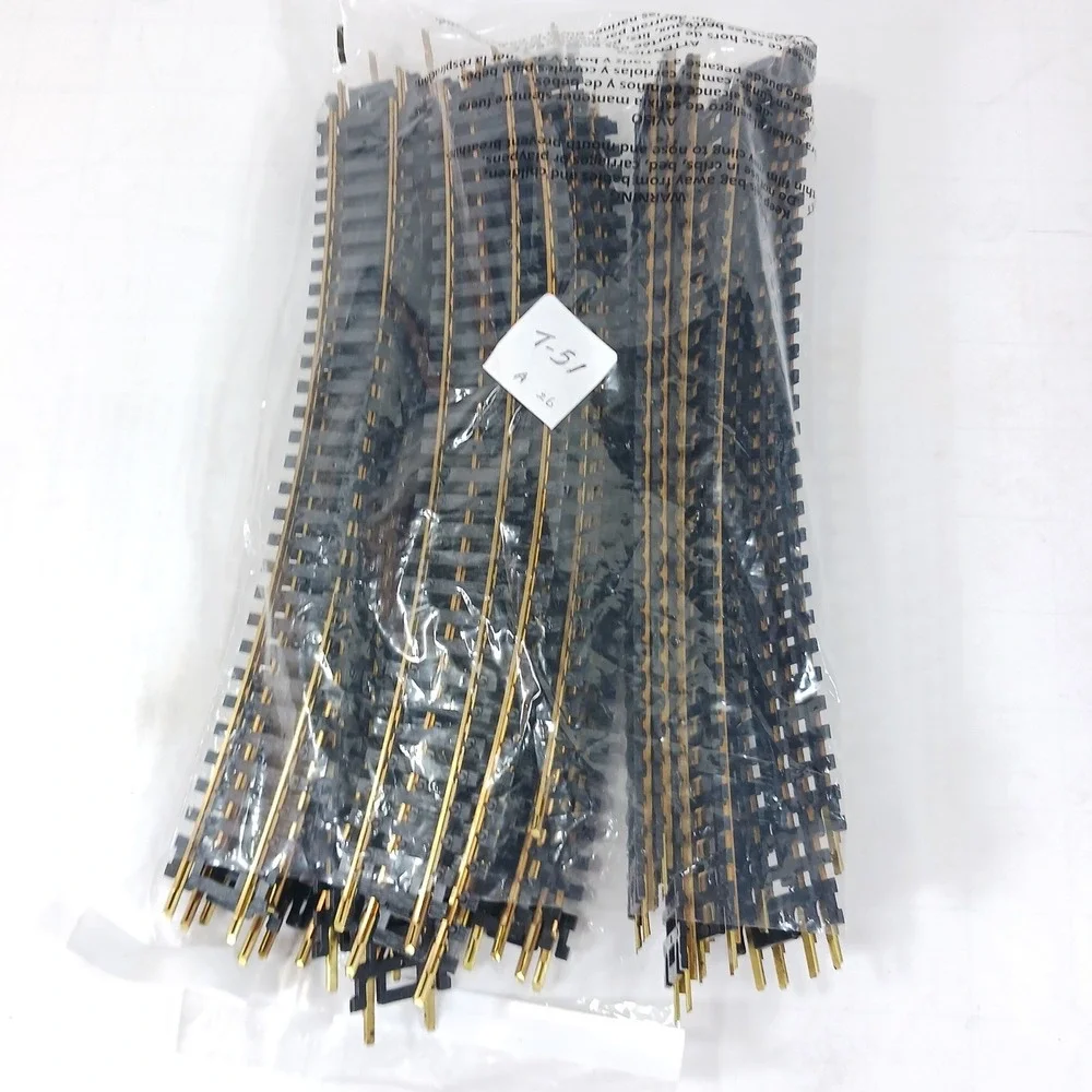 Lot of 26 Curved Model Train Track Brass Rail Snap-Fit Sections Black Ties 9 in